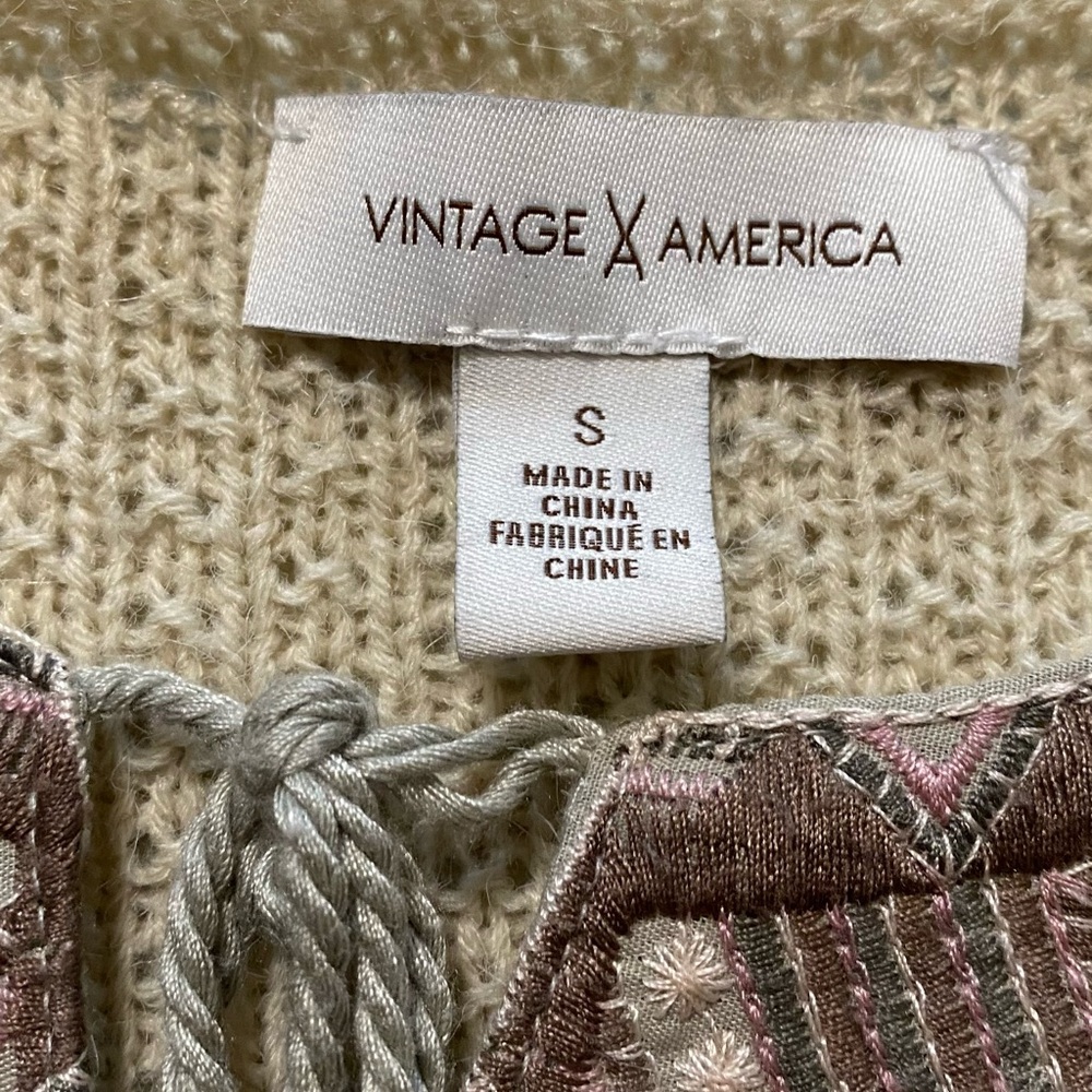 Vintage America Beige Sweater with Patterned Neckline with tie strings tassels - Picture 2 of 8